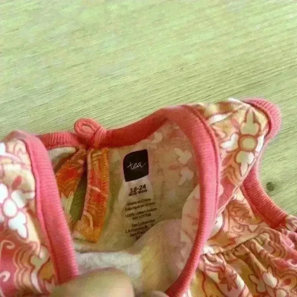 Tea Collection dress size 18-24 months - Picture 2 of 2